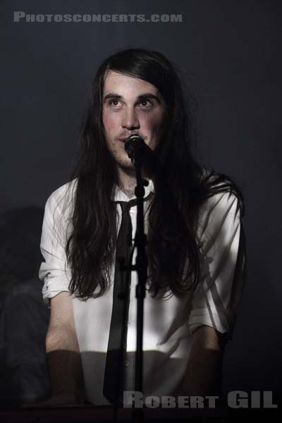 CULTS - 2011-11-04 - PARIS - La Cigale - 